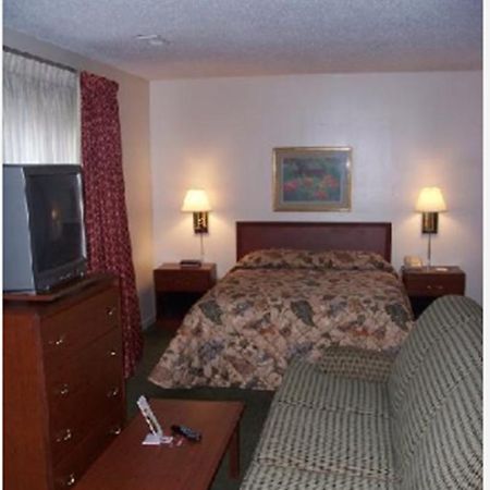 Huntsville Hotel & Suites Δωμάτιο φωτογραφία