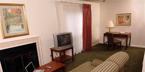Huntsville Hotel & Suites Εξωτερικό φωτογραφία